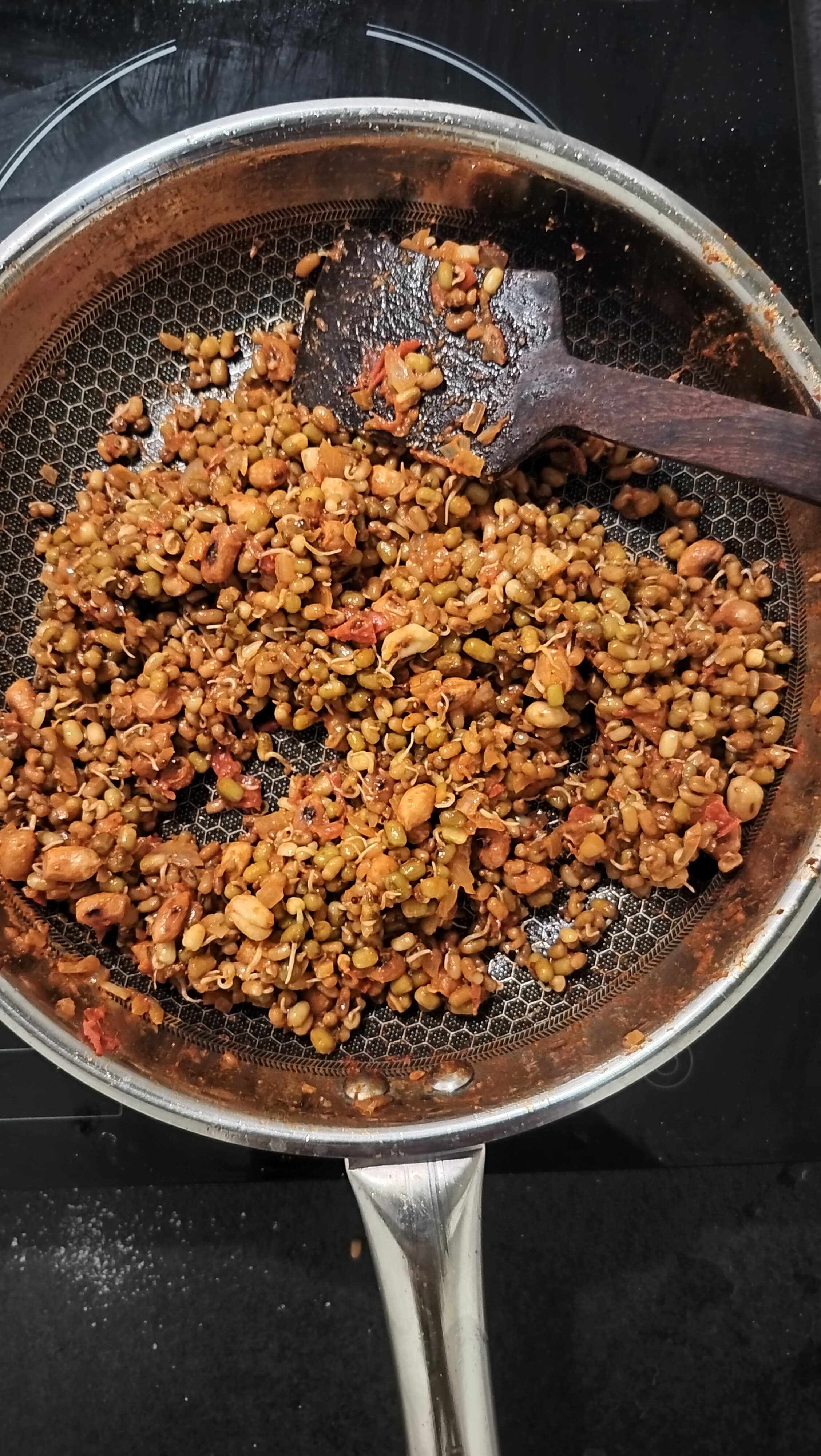Usal (in Marathi) or Sprouts - A filling and healthy breakfast